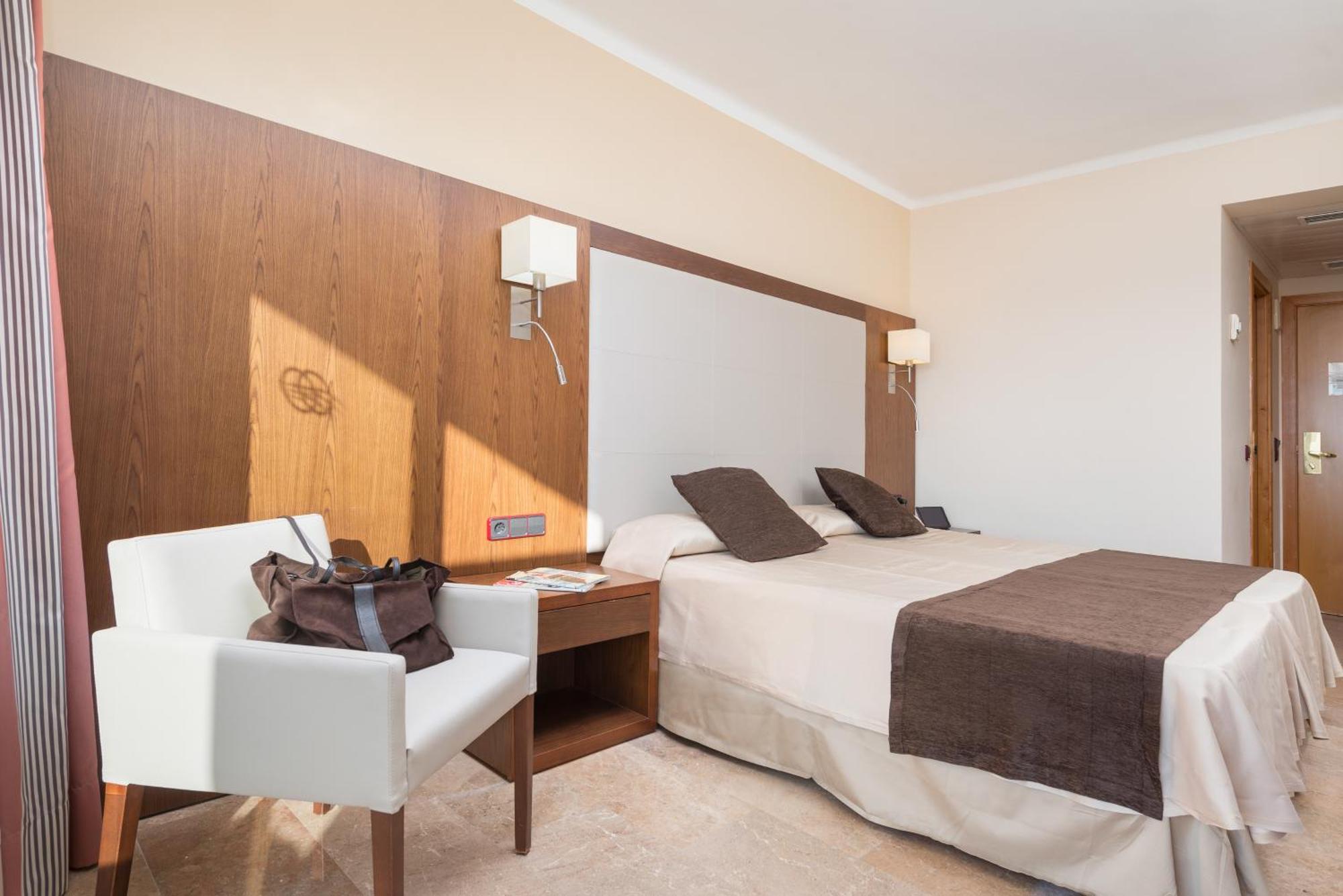 Double or Twin Room Balcony,1272317485:JPEG